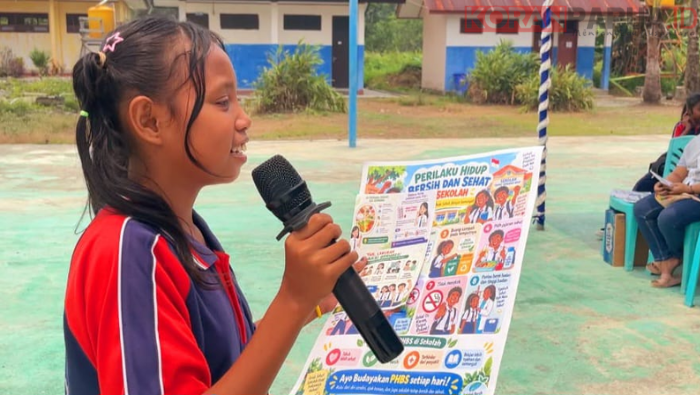Ketua OSIS SMPN 1 Mapurujaya Ajak Siswa Hidup Sehat lewat Edukasi PHBS Dinkes Mimika