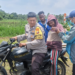 Ambulans Rusak, Polisi Antar Ibu Hamil Naik Motor Mengejar Pesawat ke Timika