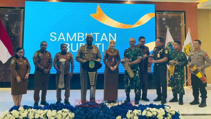 Bupati Mimika Tekankan Profesionalisme Protokol untuk Jaga Wibawa Pemda