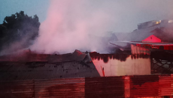 Empat Petak Kos di Area Petrosea Timika Terbakar, 20 Personel Dikerahkan