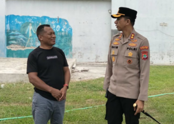 Kekeringan, Polres Fakfak Salurkan 6.600 Liter Air ke Gereja Santo Yosep