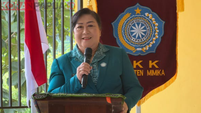 Pengurus PKK Iwaka Dikukuhkan, Suzy Rettob Minta Fokus Jawab Kebutuhan Warga