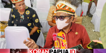 Warga Kamoro Tidur di Emperan Toko, Kadis Pariwisata: Mereka Datang Tanpa Undangan