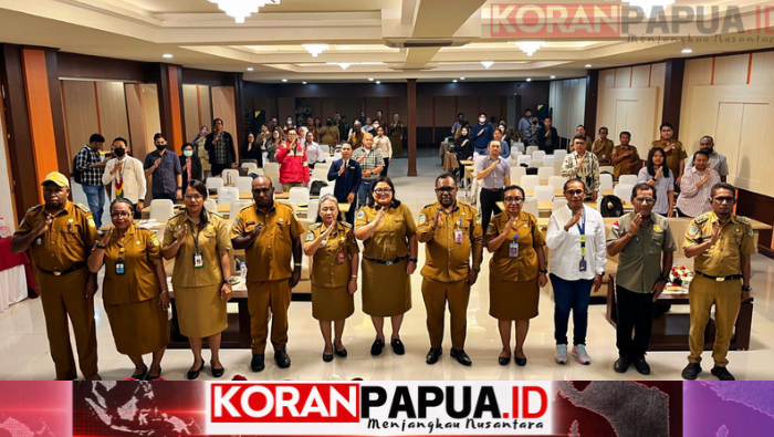 Kesbangpol Mimika Minta Perusahaan Tertib Laporkan Tenaga Kerja Asing
