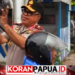 Kapolda Papua Tengah Bagikan Helm Gratis di Timika, Ingatkan Keselamatan Pengendara