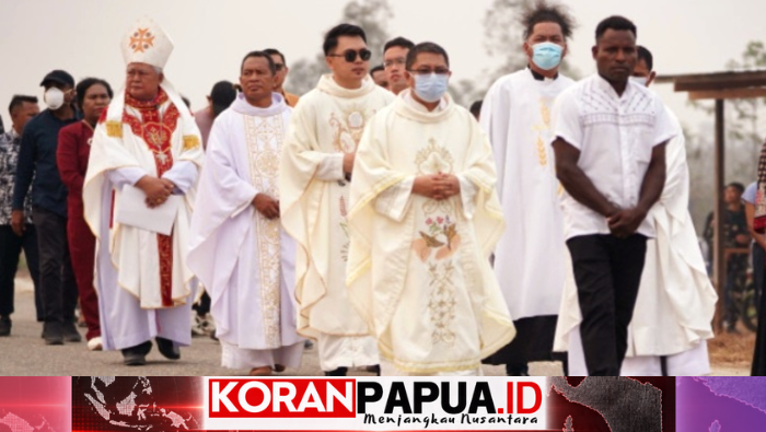 Gereja Santo Fransiskus Asisi SP2 Tomage Diberkati, Umat Fakfak Diminta Rawat Satu Tungku Tiga Batu