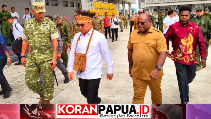 Menko Polkam Dudung Kunjungi Mimika, Bahas Stabilitas Keamanan Papua Tengah